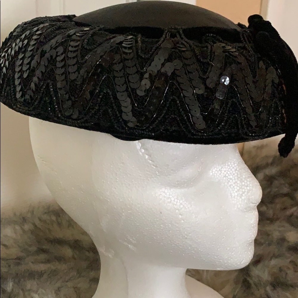 Hat - Picture 3 of 6